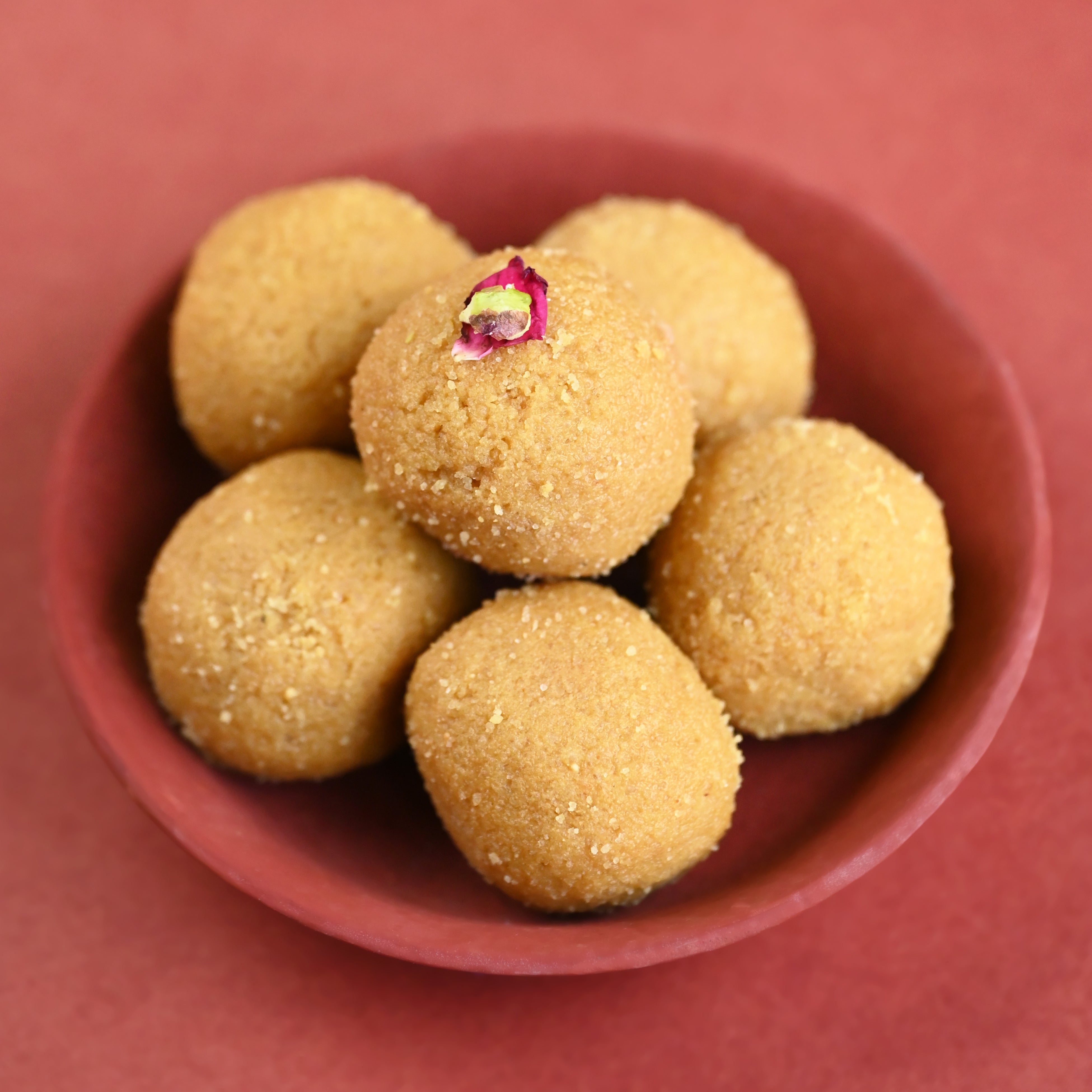 Besan Laddu